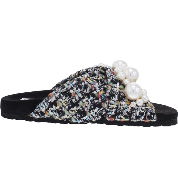 Pearl and Tweed Sandals - Picture 2 of 3